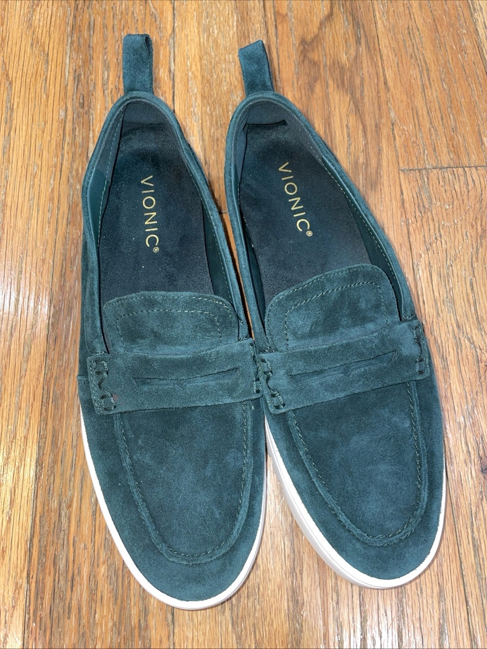 Vionic Uptown Suede Slip-On Penny Loafers Green Women’s Size 8.5 Comfort NEW